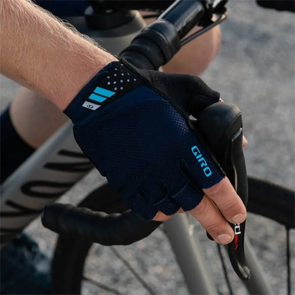 Guantes Cortos Giro Monaco Ii Gel